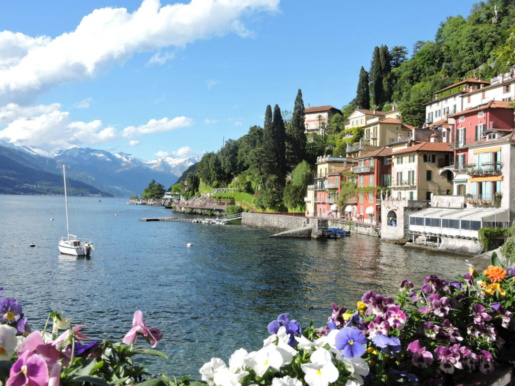 Lake como featured image